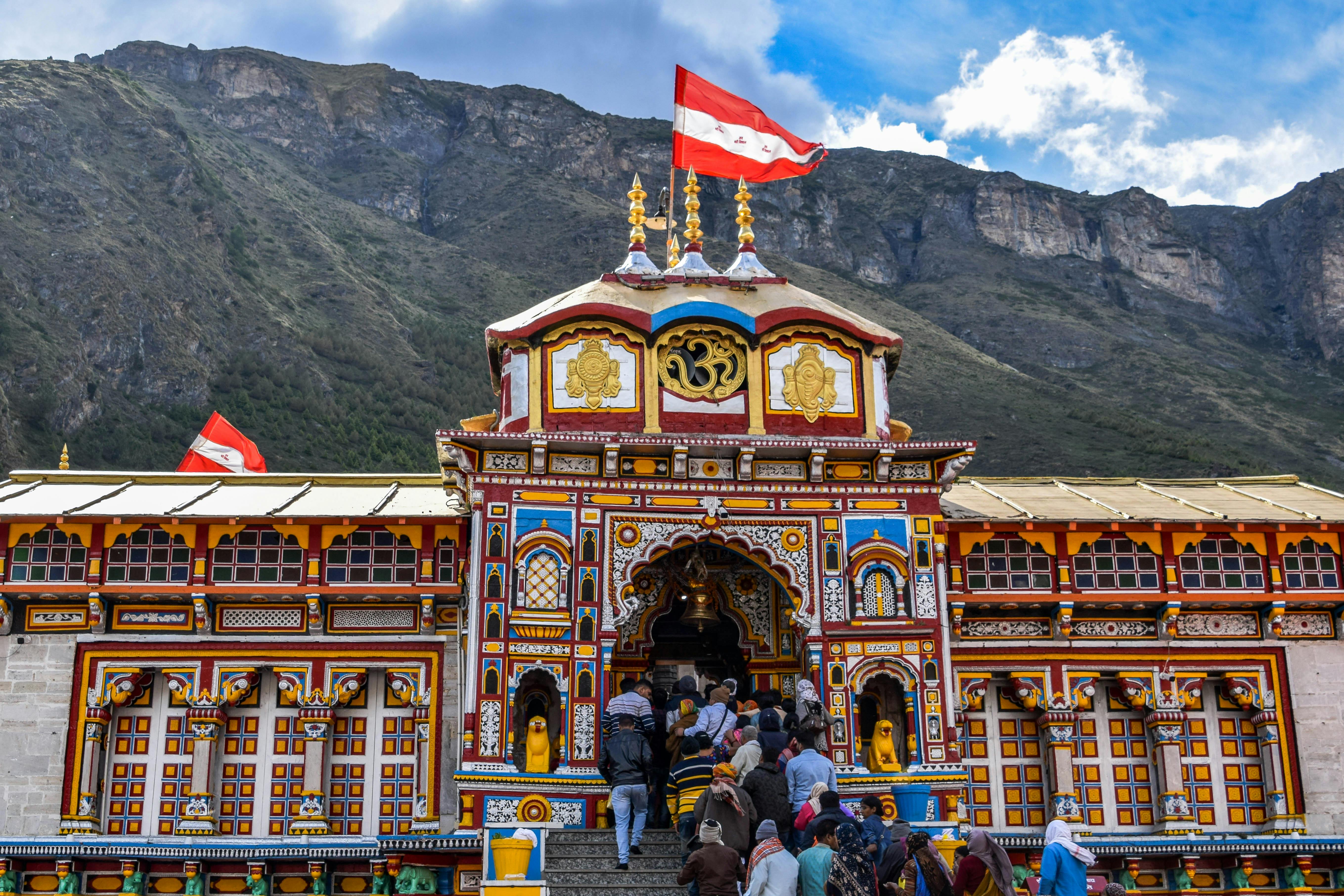 Badrinath Temple in Uttarakhand - The sacred abode of Lord Vishnu